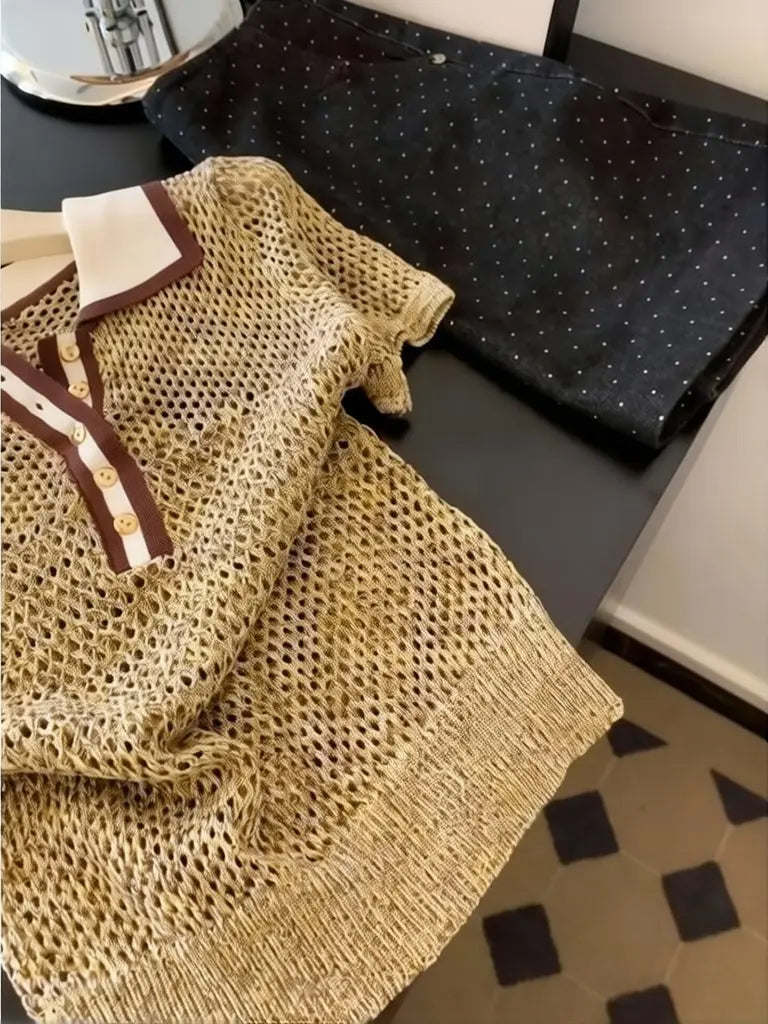 تي شيرت نسائي كاجوال محبوك لامع بأكمام قصيرة وياقة بولو، بتصميم مجوف، لون بني، ملابس صيفية مستوحاة من طراز التسعينات.